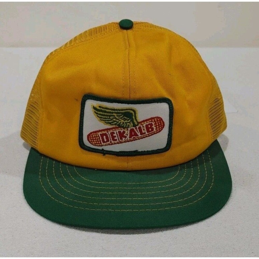 Vintage DEKALB Hat Cap Snap Back Mesh Trucker Patch Farm Seed Flying Corn Cob